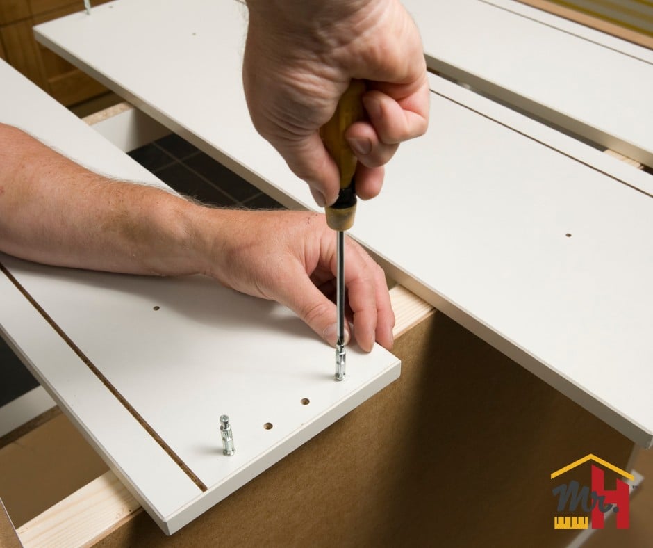 Assemble Dresser
