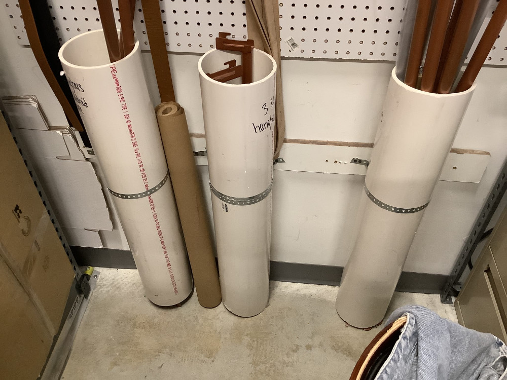 Commercial job - Organizing storage in stockroom