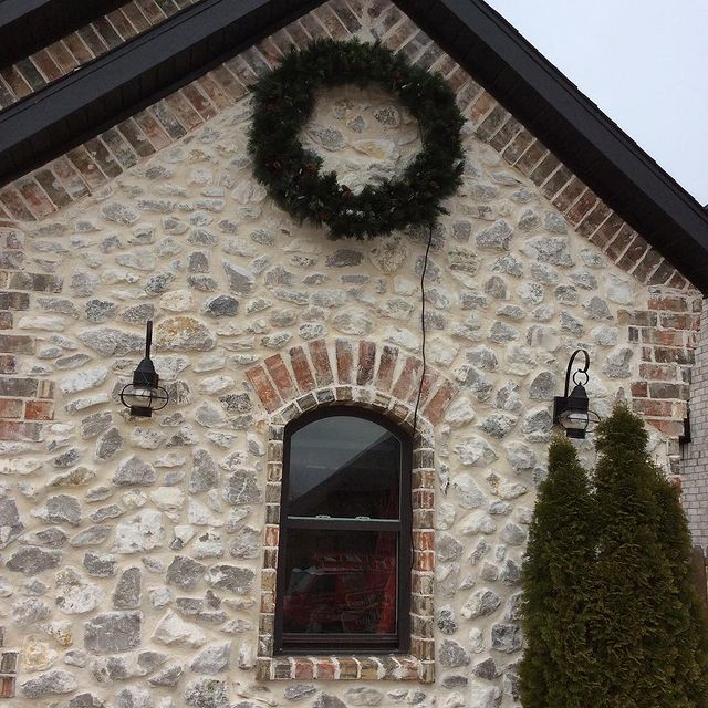 Holiday Outside Decorating.